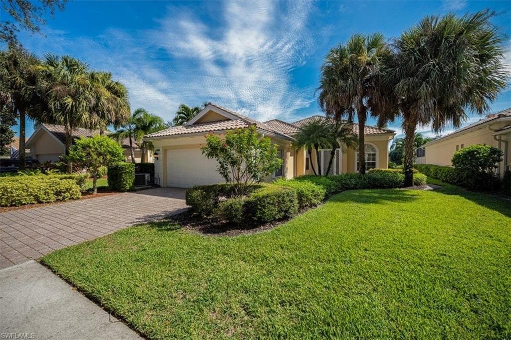 4452 Prescott LN NAPLES, FL 34119