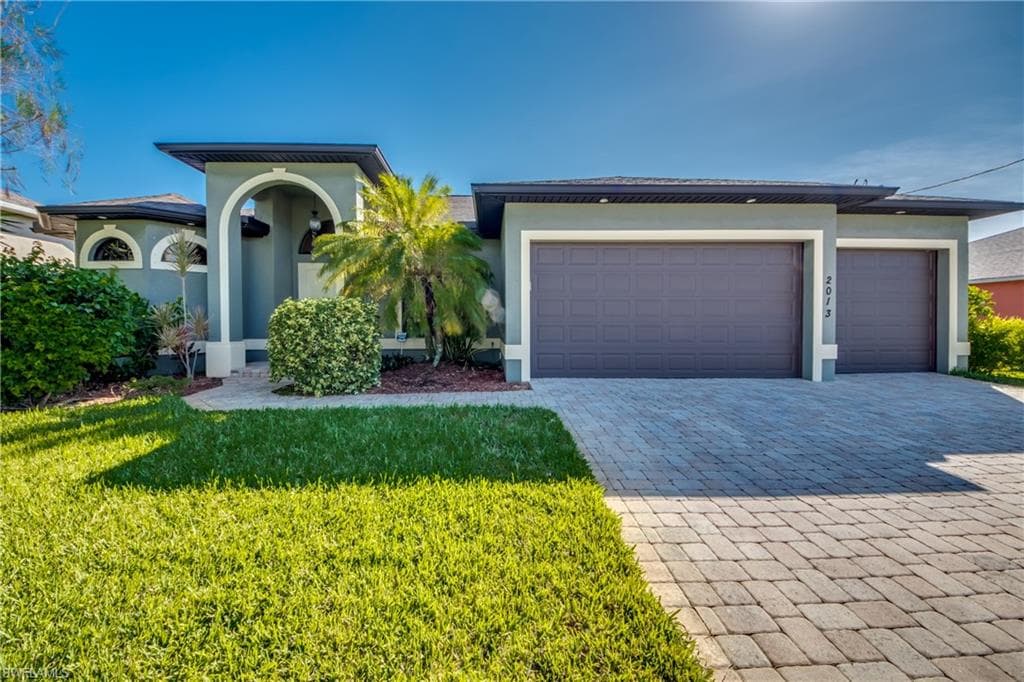 2013 SE 17th PL CAPE CORAL, FL 33990