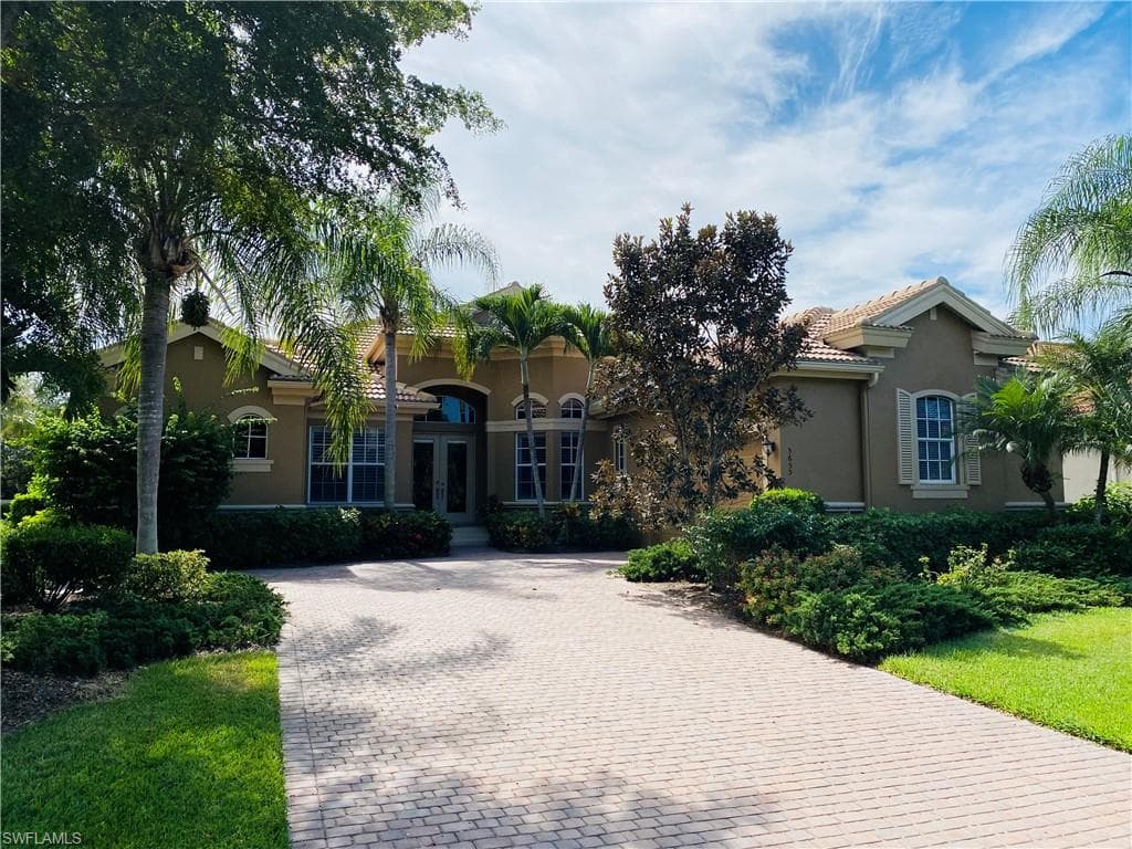 5655 Whispering Willow WAY FORT MYERS, FL 33908