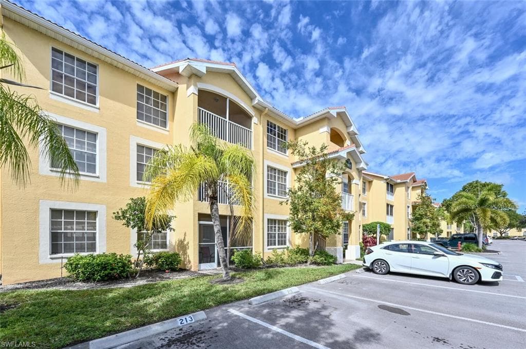 4635 Saint Croix LN 1233 NAPLES, FL 34109