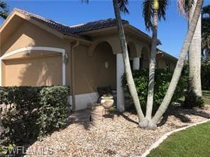 593 106th AVE N NAPLES, FL 34108