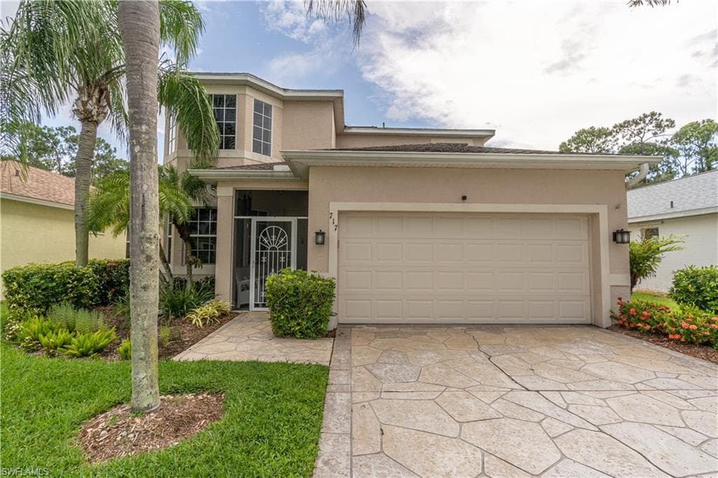 717 Crossfield CIR NAPLES, FL 34104