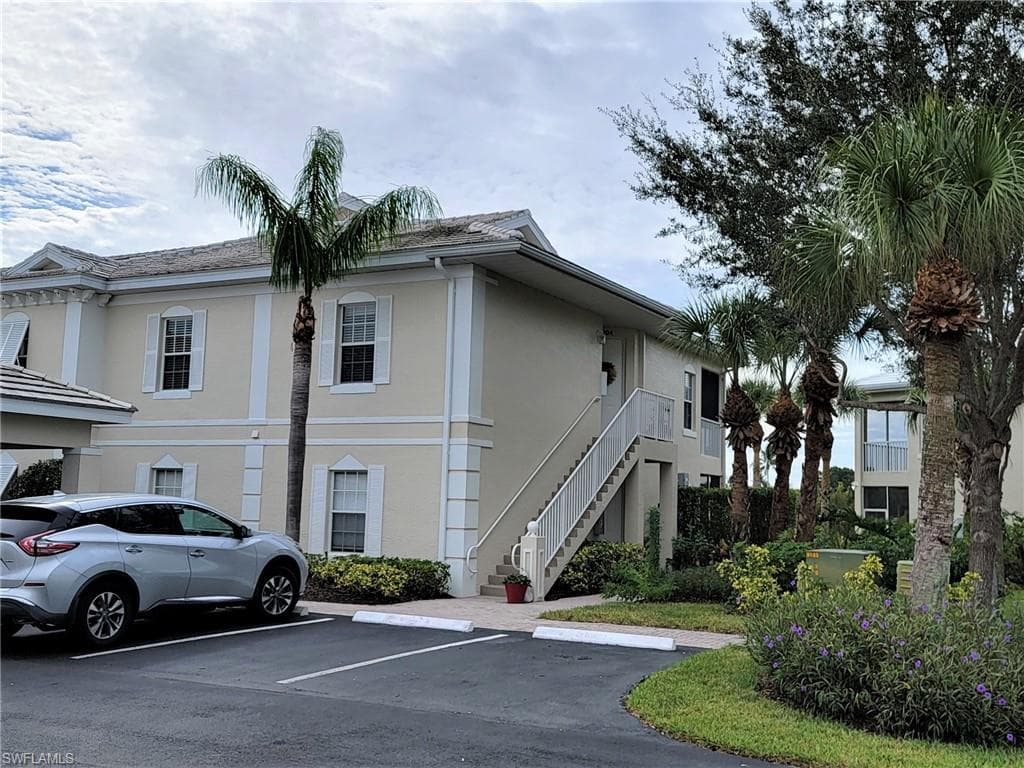 1320 Sweetwater CV 204 NAPLES, FL 34110