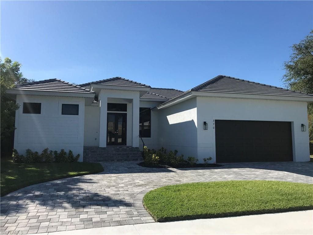 370 Regatta ST MARCO ISLAND, FL 34145