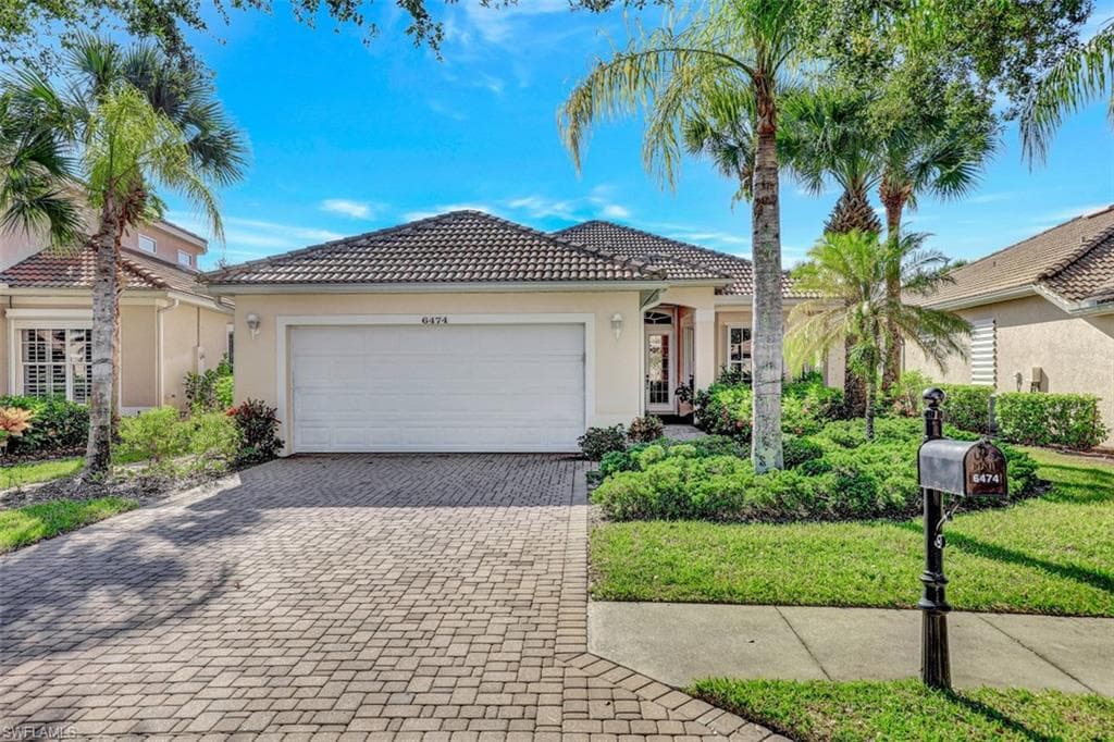 6474 Waverly Green WAY NAPLES, FL 34110