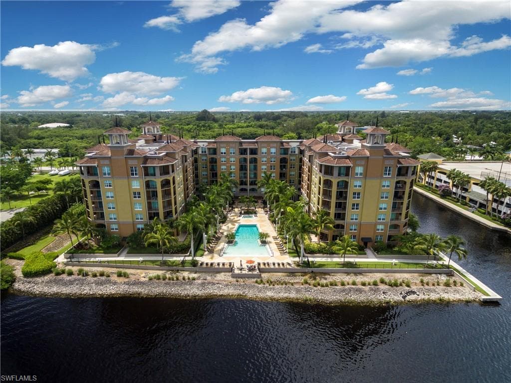 2825 Palm Beach BLVD 418 FORT MYERS, FL 33916