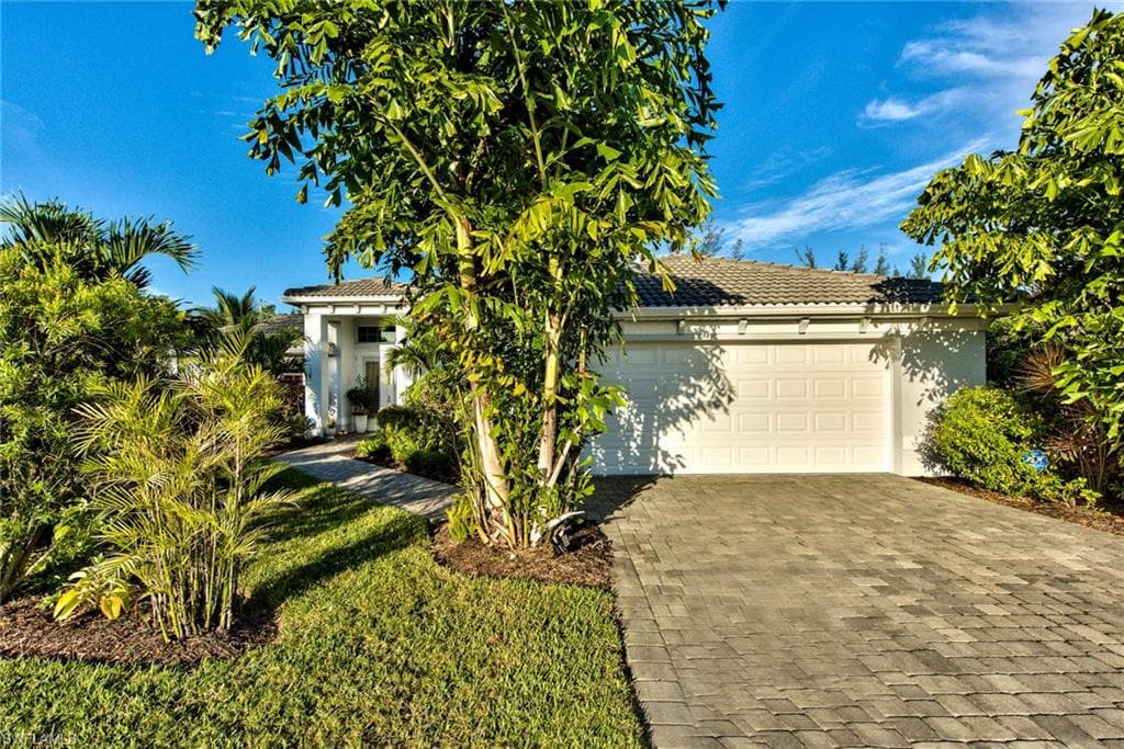 10012 Hidden Pines LN