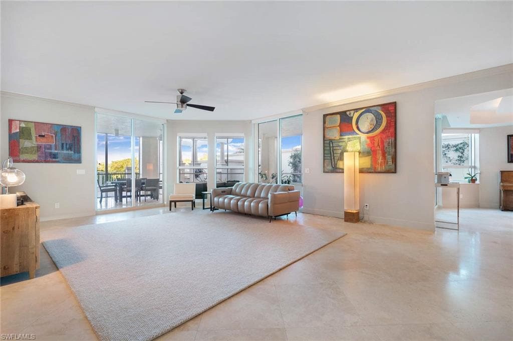 285 Grande WAY 4 NAPLES, FL 34110