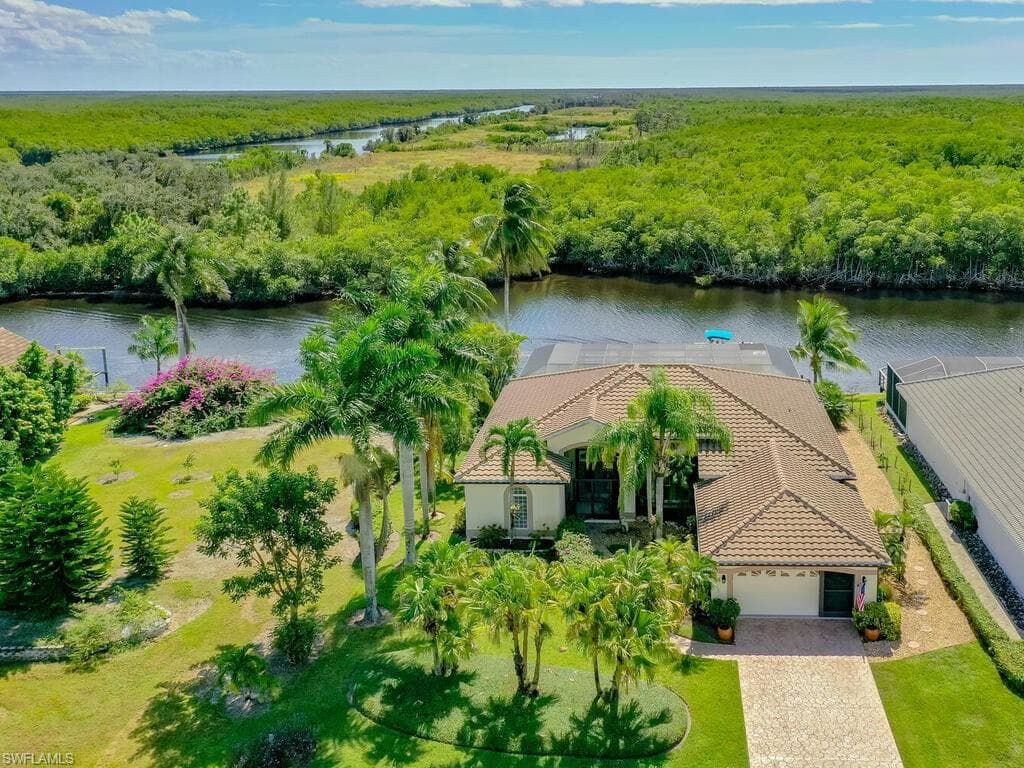 108 Newport Cay NAPLES, FL 34114