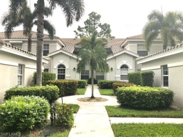 6918 Satinleaf RD N 102 NAPLES, FL 34109