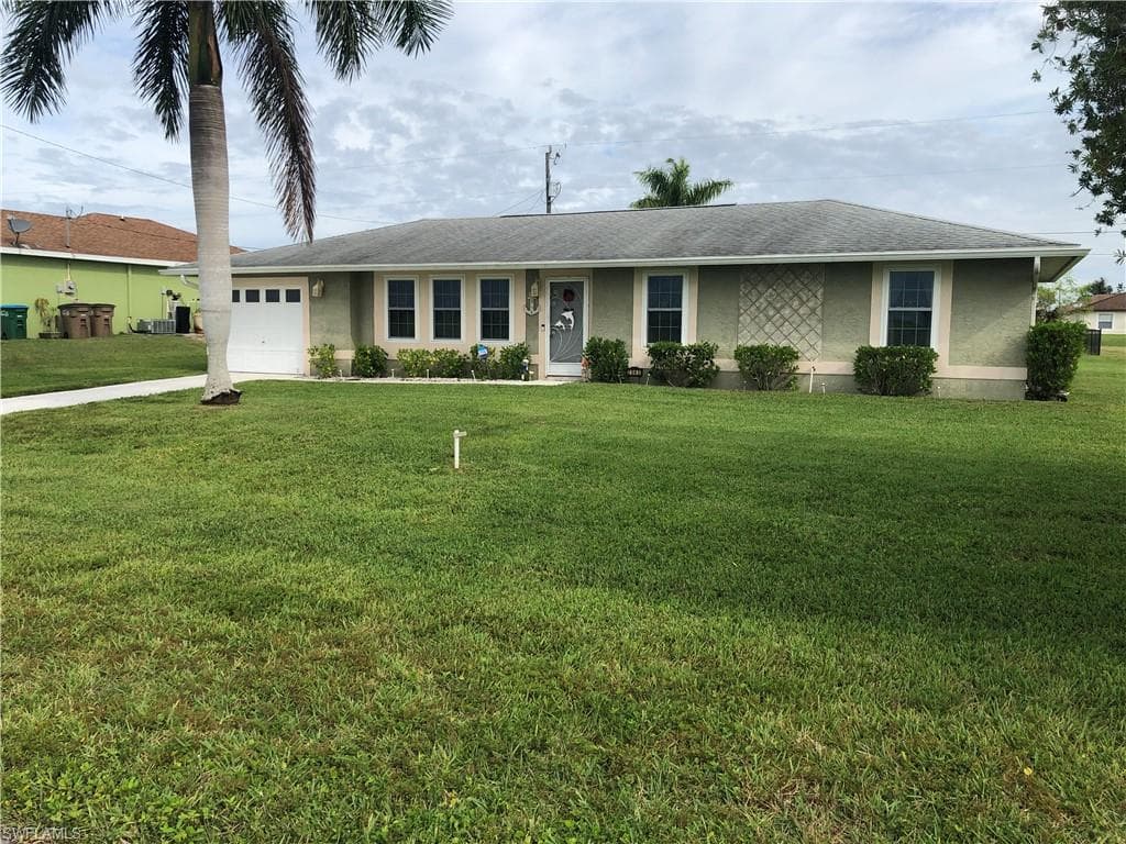 2063 NE 20th ST CAPE CORAL, FL 33909
