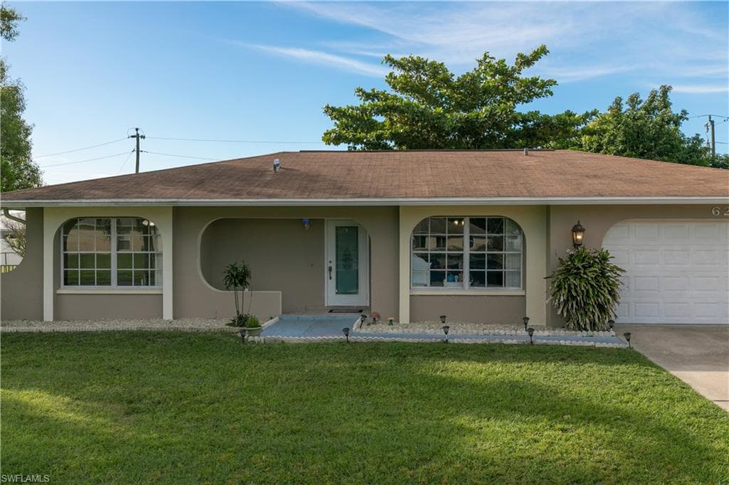 624 SE 14th ST CAPE CORAL, FL 33990
