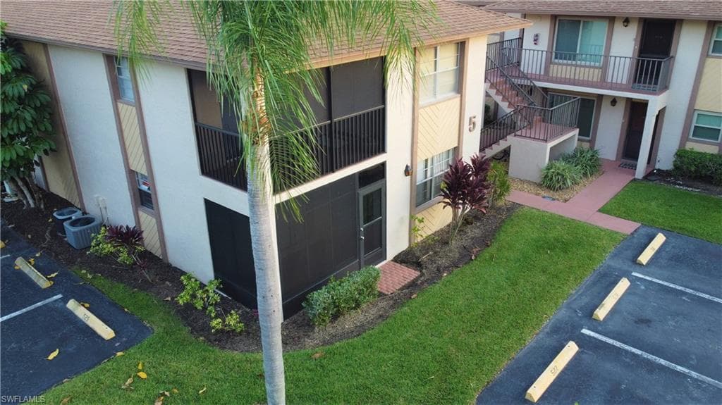 16881 Davis RD 512 FORT MYERS, FL 33908