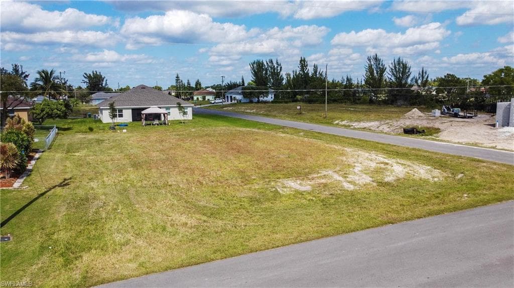 1401 NW 1st ST CAPE CORAL, FL 33993