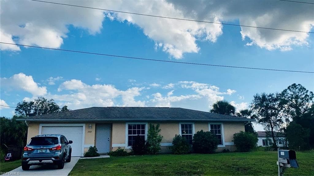 2503 52nd ST SW LEHIGH ACRES, FL 33976