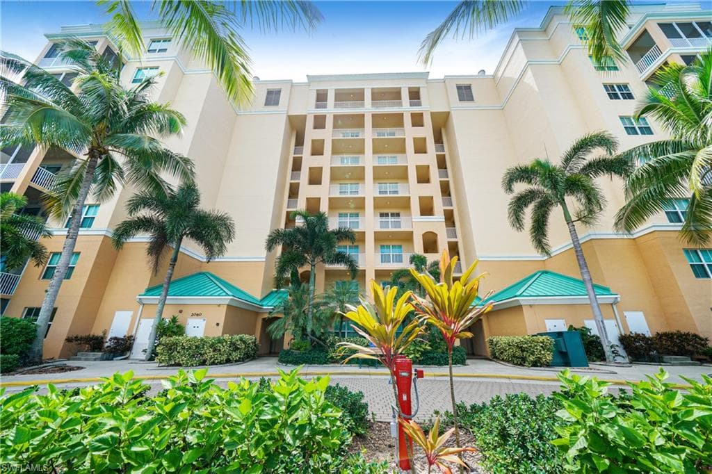 2060 Matecumbe Key RD 2302 PUNTA GORDA, FL 33955