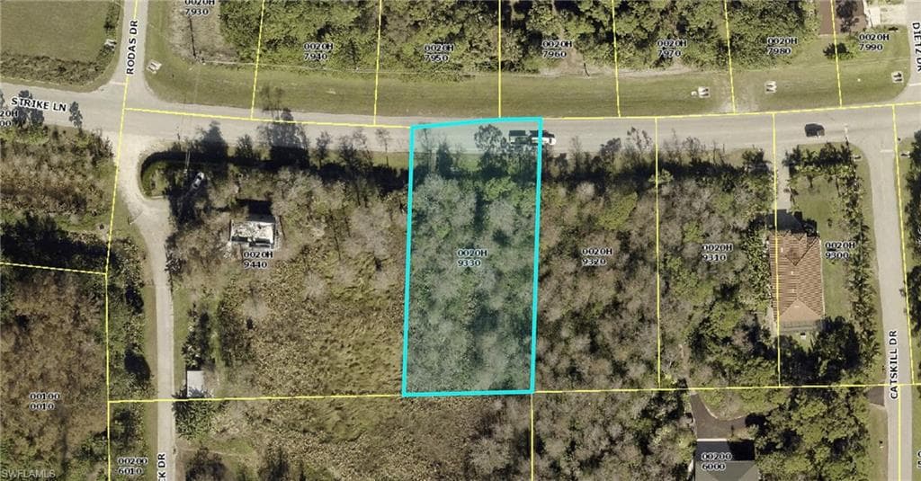 9314 Strike LN BONITA SPRINGS, FL 34135