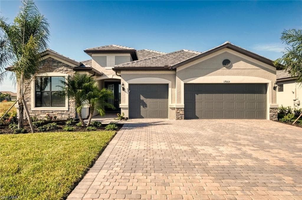 17665 Kinzie LN ESTERO, FL 33928