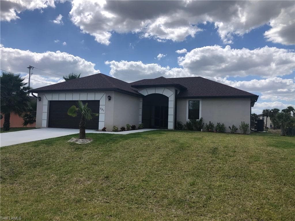 3718 39th ST SW LEHIGH ACRES, FL 33976