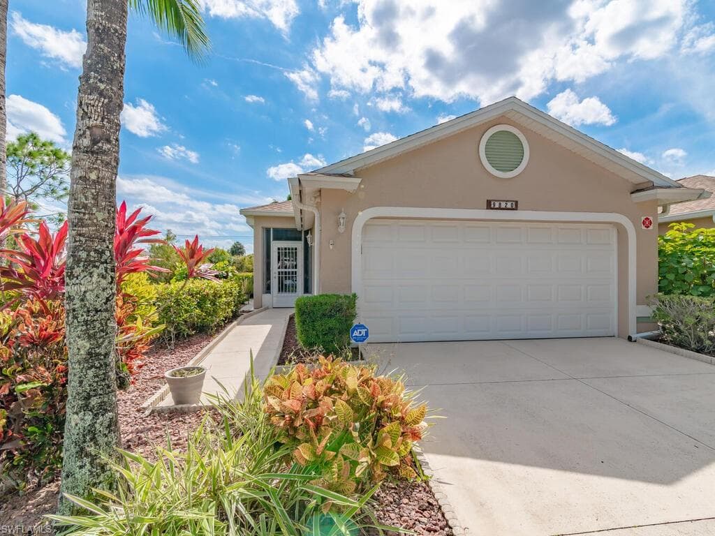 9820 Diamond Head LN FORT MYERS, FL 33919