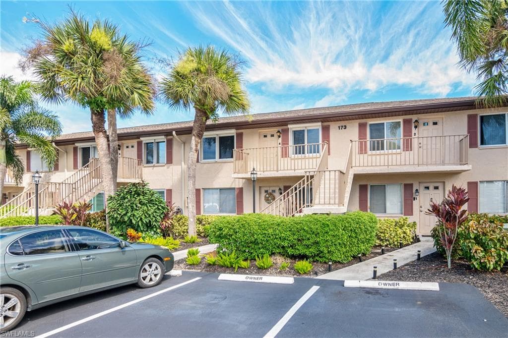 173 Penny LN 3144 NAPLES, FL 34112