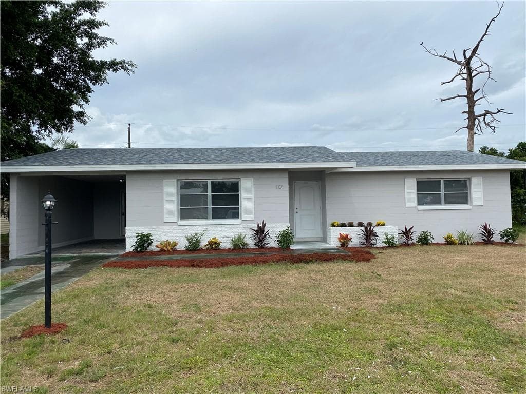 1107 Gifford AVE N LEHIGH ACRES, FL 33936