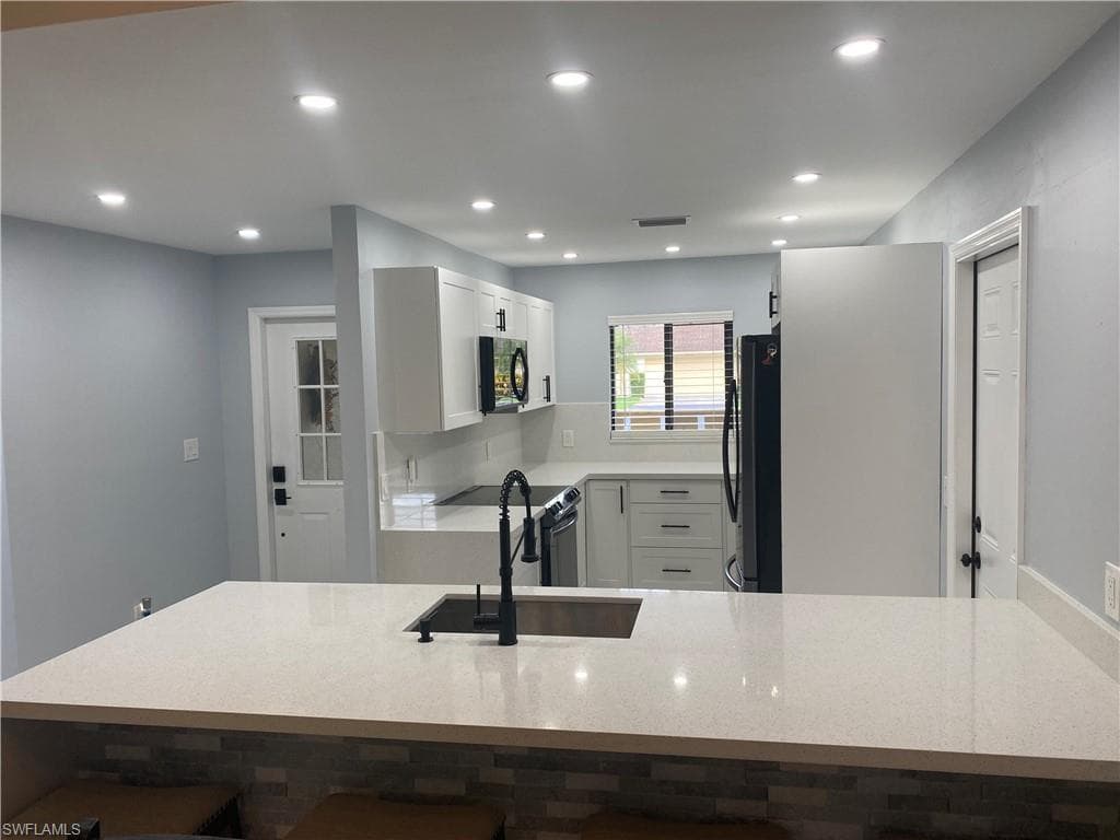 6068 Huntington Woods DR 15 NAPLES, FL 34112