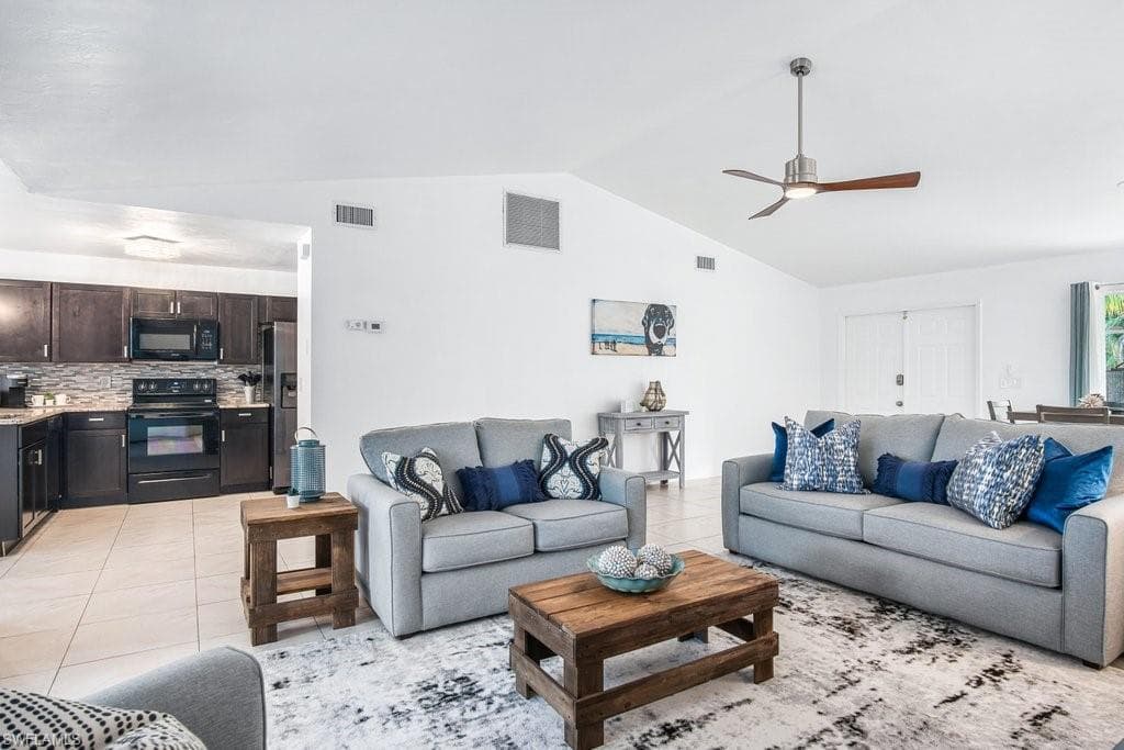 1303 N. Alhambra CIR NAPLES, FL 34103