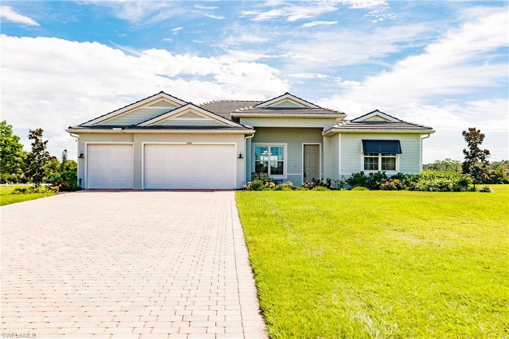 2080 Hickeys Creekside DR ALVA, FL 33920