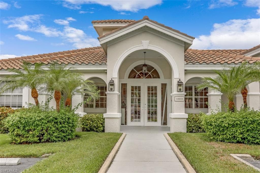 6876 Redbay Park RD 202 NAPLES, FL 34109