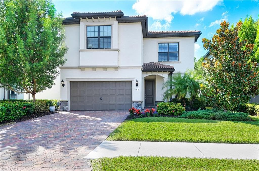 7209 Wilton DR N NAPLES, FL 34109