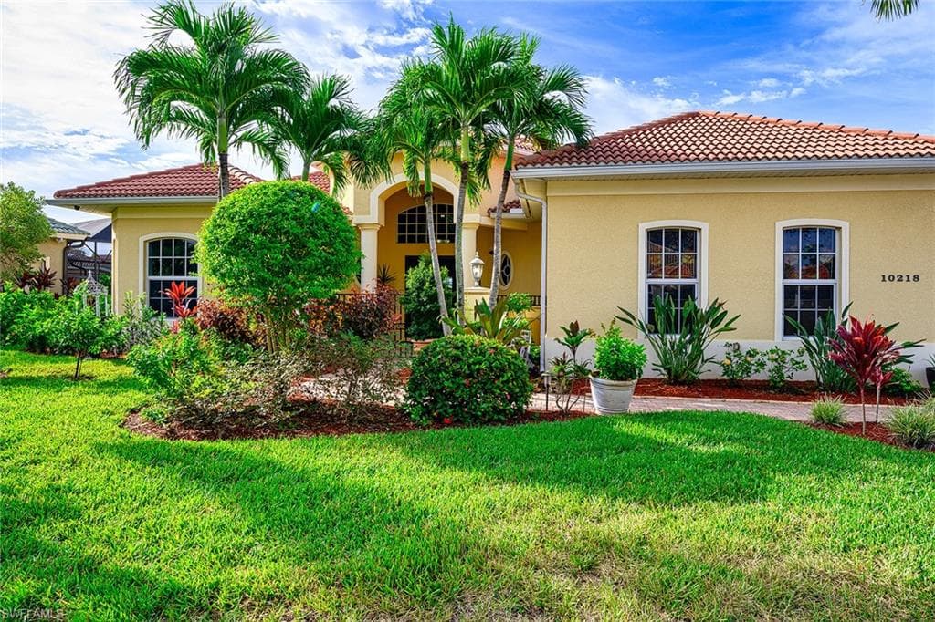 10218 Avonleigh DR BONITA SPRINGS, FL 34135