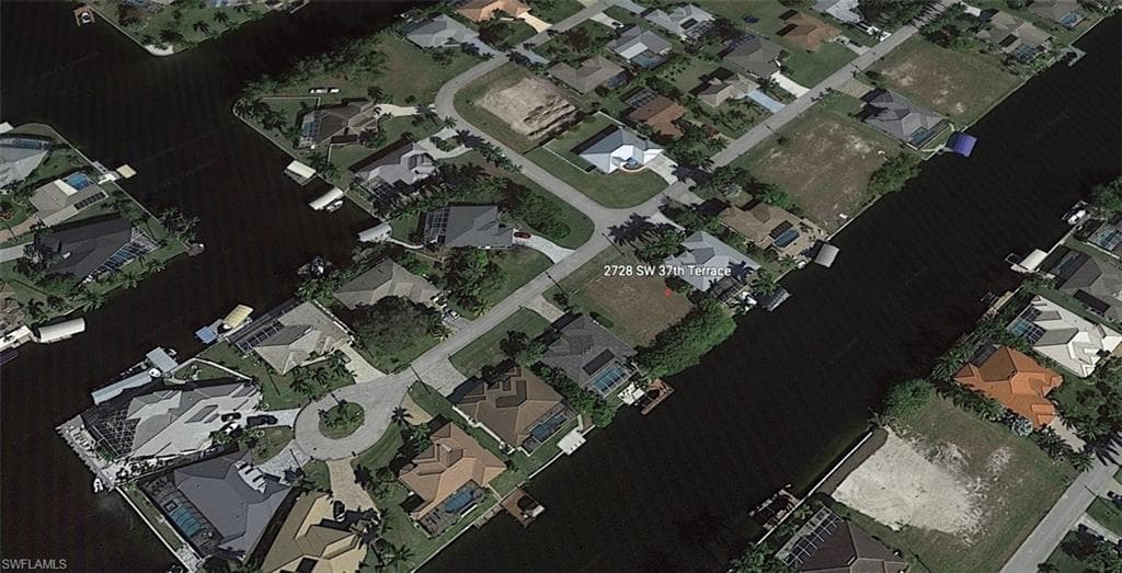 2728 SW 37th TER CAPE CORAL, FL 33914