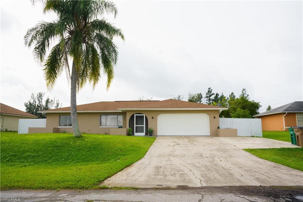 224 NE 9th TER CAPE CORAL, FL 33909