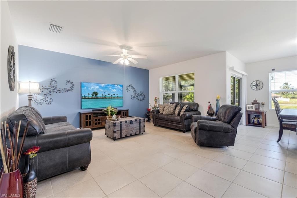 2837 NW 2nd TER CAPE CORAL, FL 33993