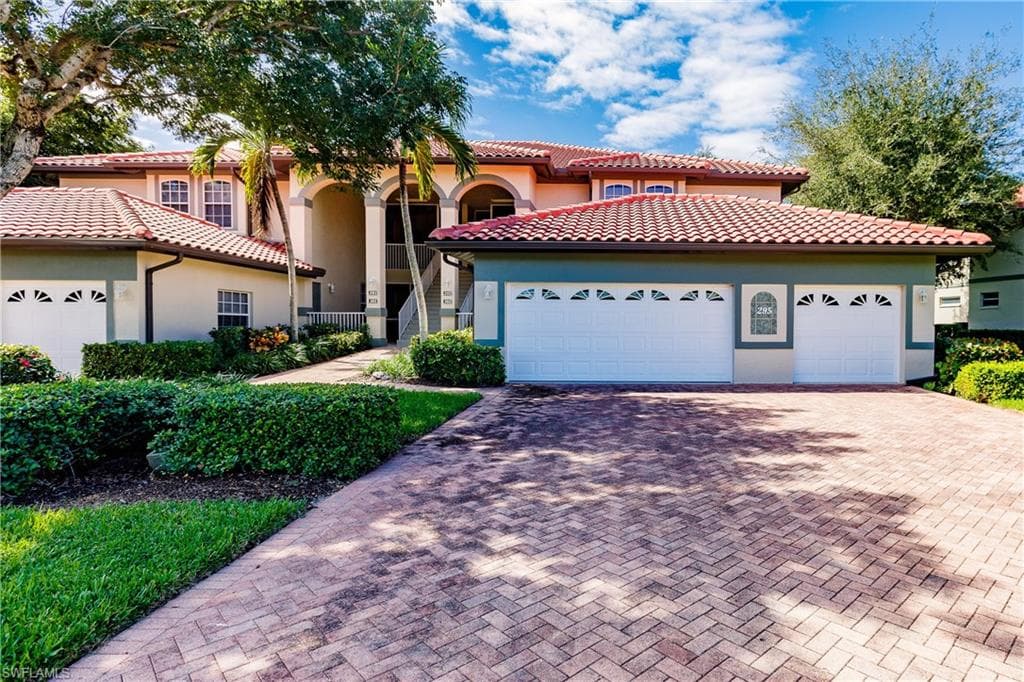 295 Waterside CIR 1-202 MARCO ISLAND, FL 34145