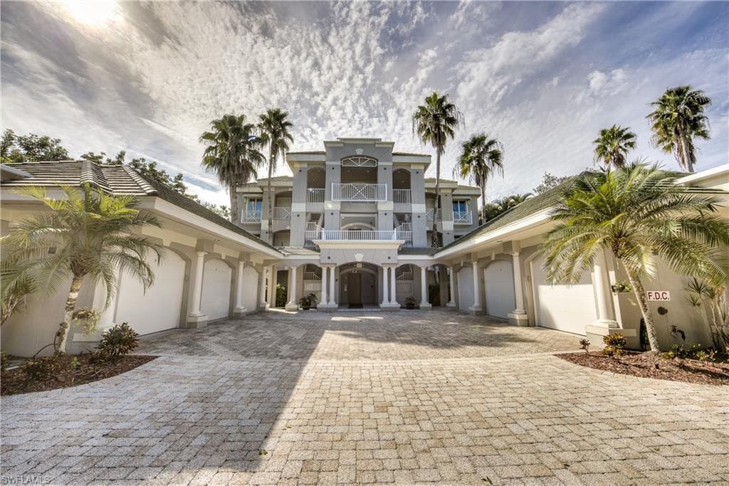5775 Baltusrol CT 301 SANIBEL, FL 33957