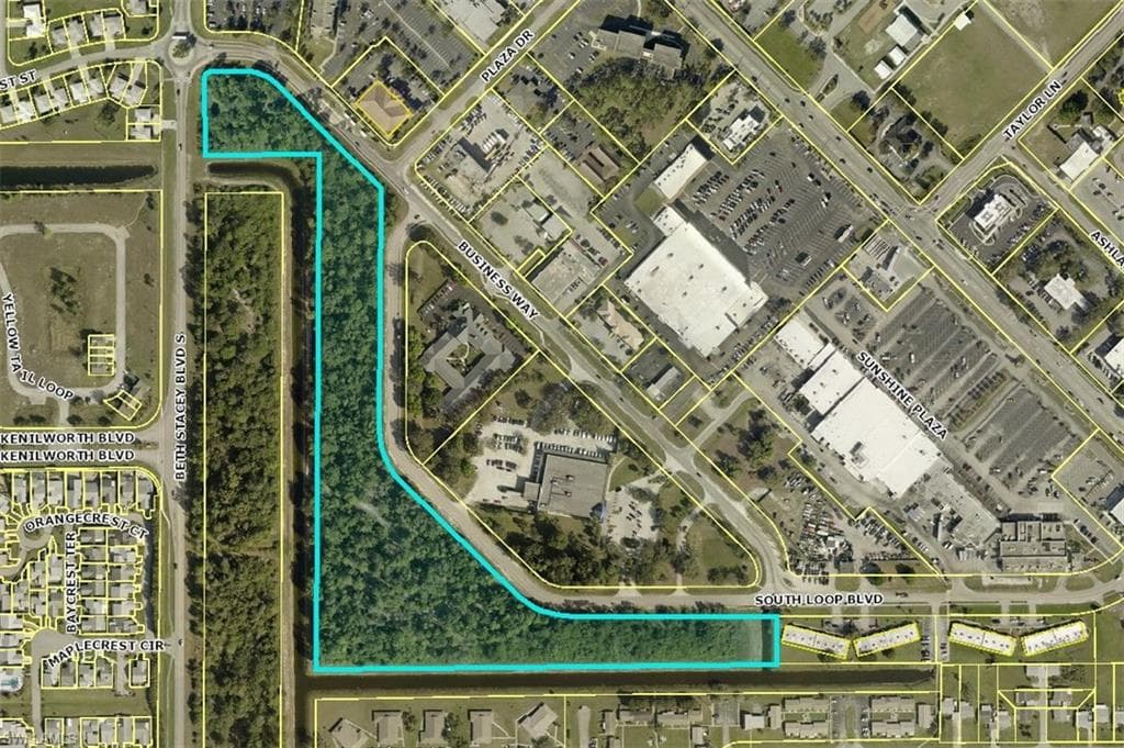 1171 S Loop BLVD LEHIGH ACRES, FL 33936