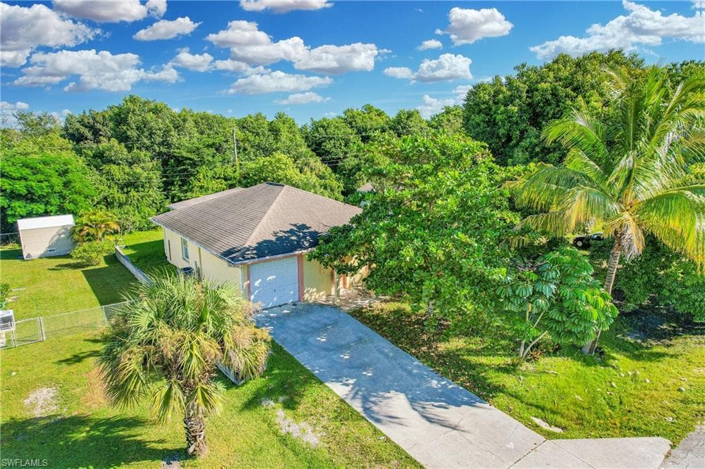 2605 Barrett AVE NAPLES, FL 34112