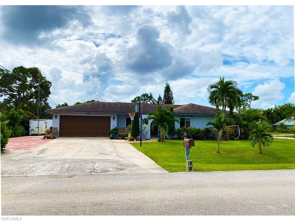 9190 Coral Gables RD FORT MYERS, FL 33967