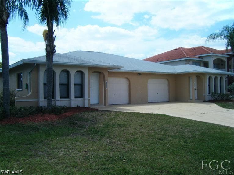 3920/3922 Santa Barbara BLVD CAPE CORAL, FL 33914