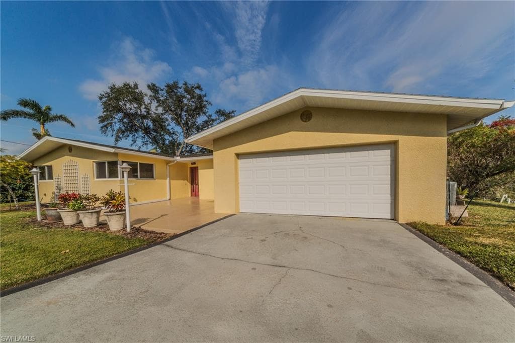 5019 E Riverside DR FORT MYERS, FL 33905