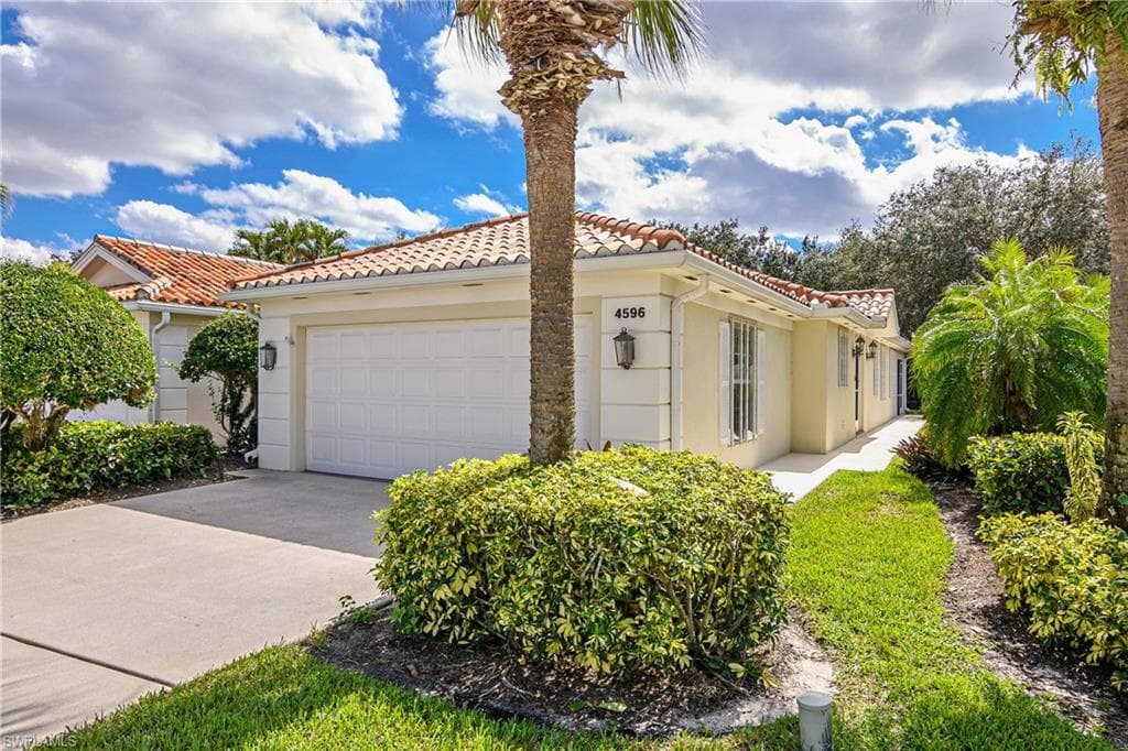4596 Pasadena CT NAPLES, FL 34109