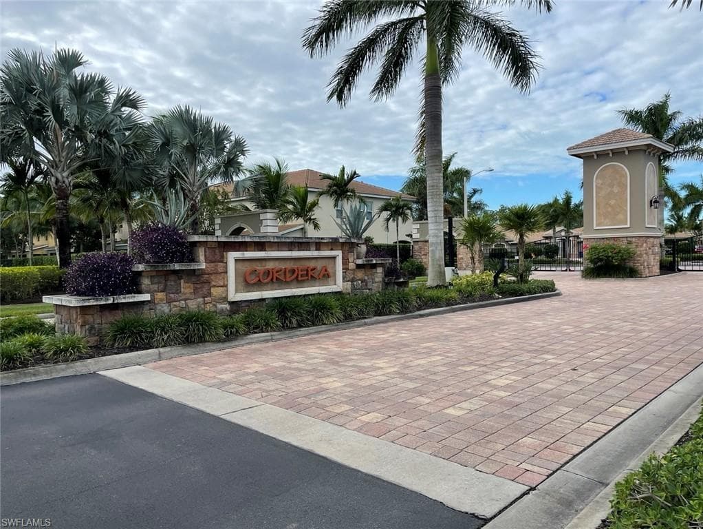 10864 Alvara WAY BONITA SPRINGS, FL 34135