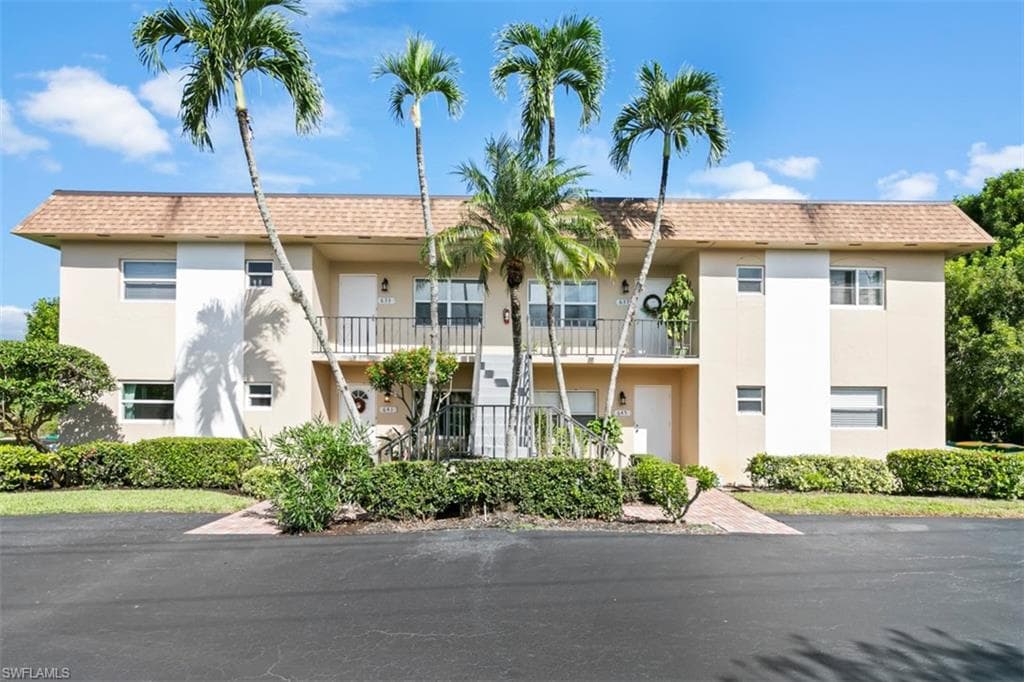 641 Palm View DR 2 NAPLES, FL 34110