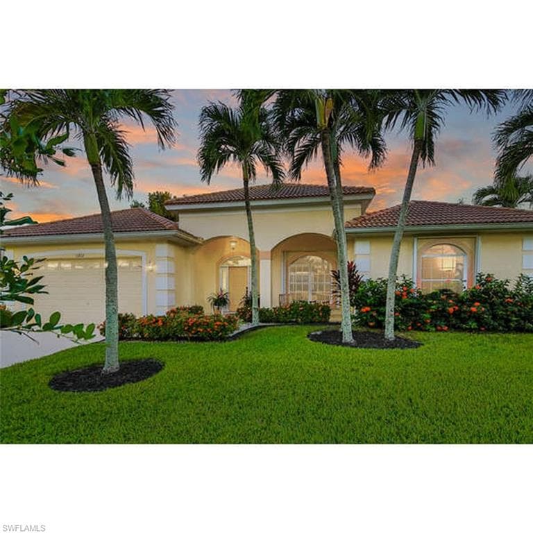 1212 SW 54th LN CAPE CORAL, FL 33914