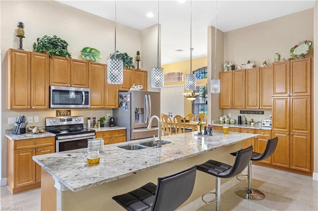 2813 SW Embers TER CAPE CORAL, FL 33991