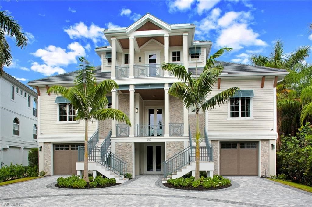 207 Bayfront DR BONITA SPRINGS, FL 34134