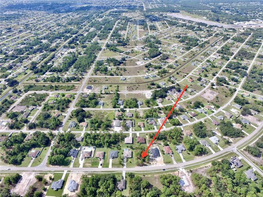 1913 Sunniland BLVD LEHIGH ACRES, FL 33971