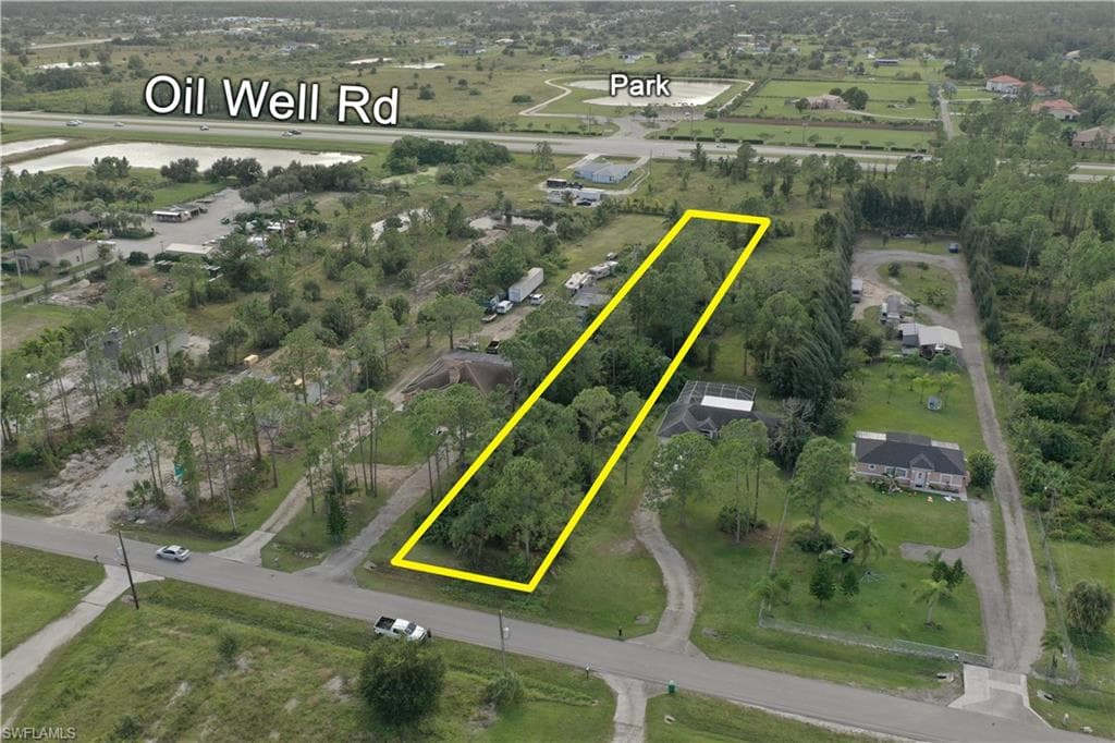 35th AVE NE NAPLES, FL 34120